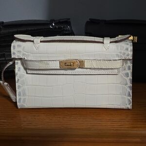 Himalayan Unbranded Leather Kelly Pouchette